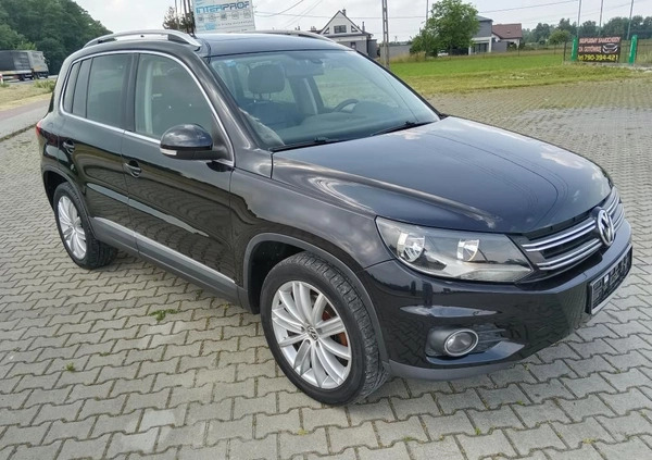 Volkswagen Tiguan cena 39900 przebieg: 230000, rok produkcji 2012 z Stąporków małe 379